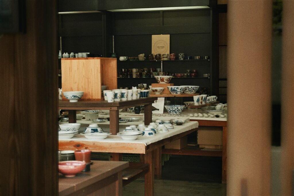 A room filled with lots of plates and bowls